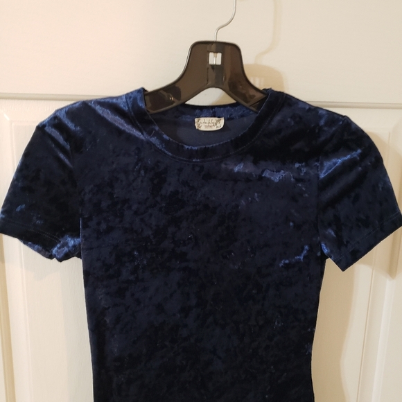 Intimately By Free People Navy Velvet Short Sleeve Top - Picture 2 of 6